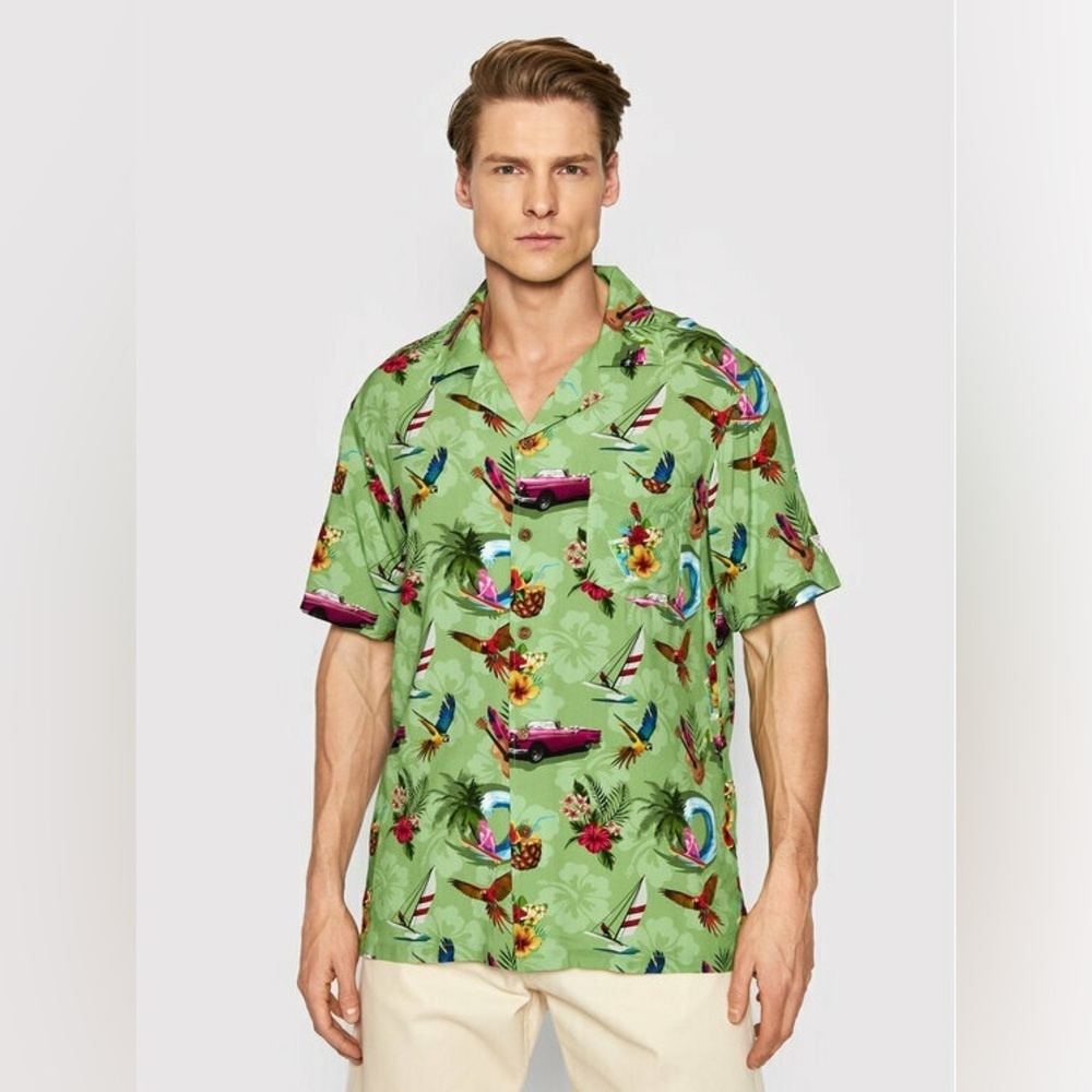 New GUESS Eco Bowling Shirt SZ L